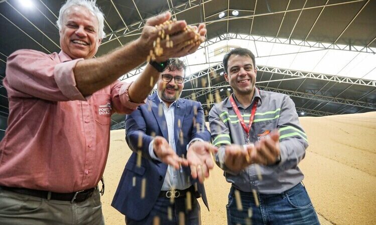 Porto do Açu passa a ter galpões para estocagem de grãos 