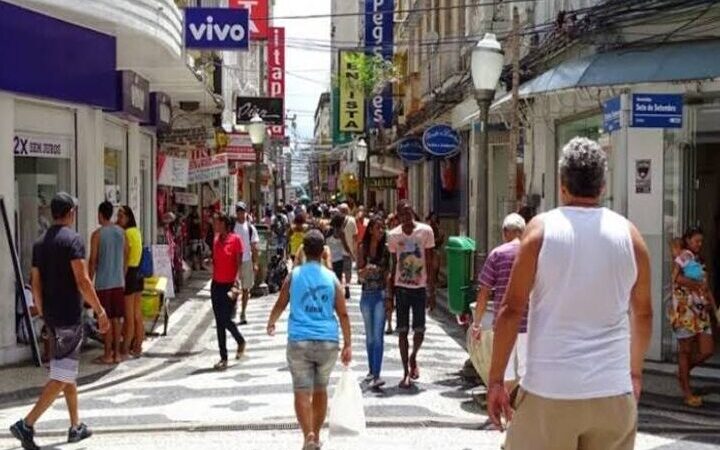 Lojas de Campos autorizadas a abrir no Feriado de São Salvador