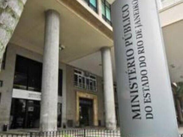 MP instaura inquérito para investigar concessão de bolsas em pós-graduação da Uenf