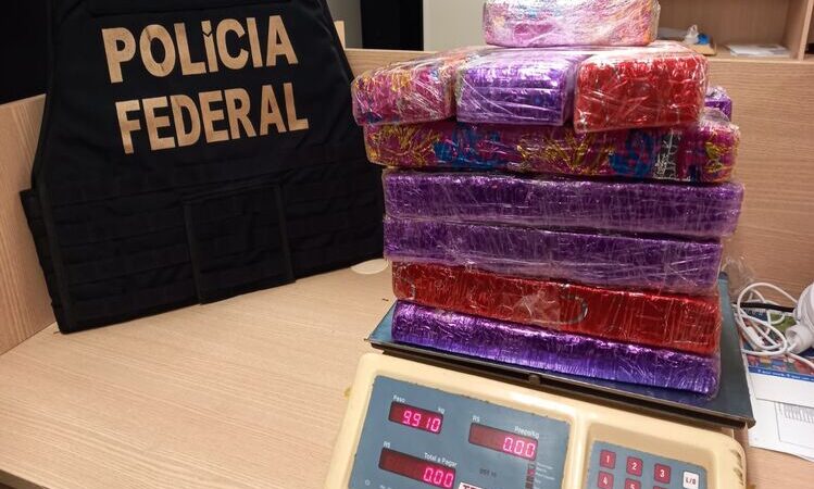 PF prende homem com 9kg de maconha, em Macaé