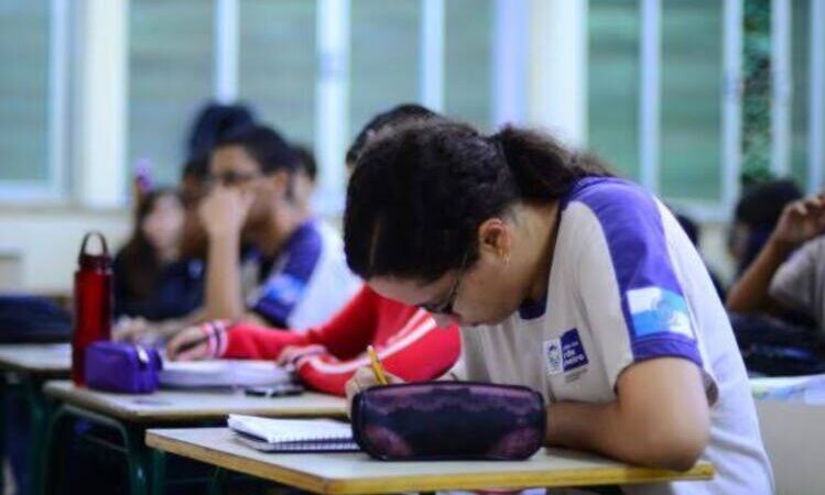 Estado do RJ é o penúltimo do país no índice de qualidade da educação