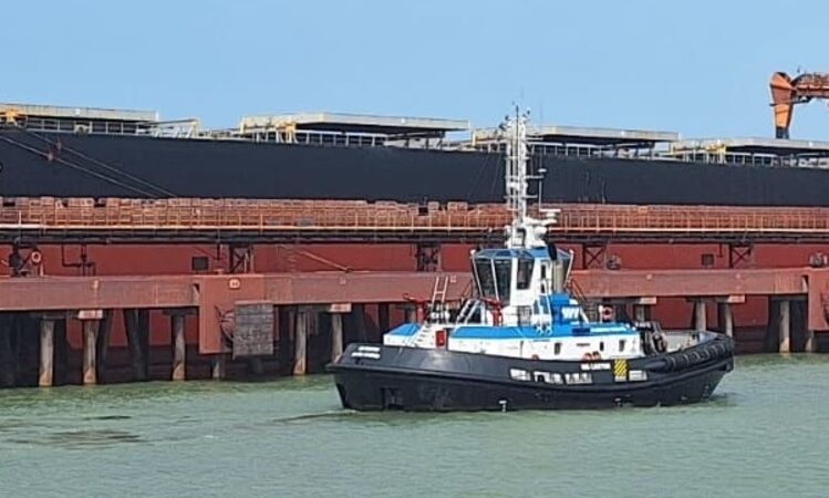 Rebocador WS Castor chega ao Porto do Açu