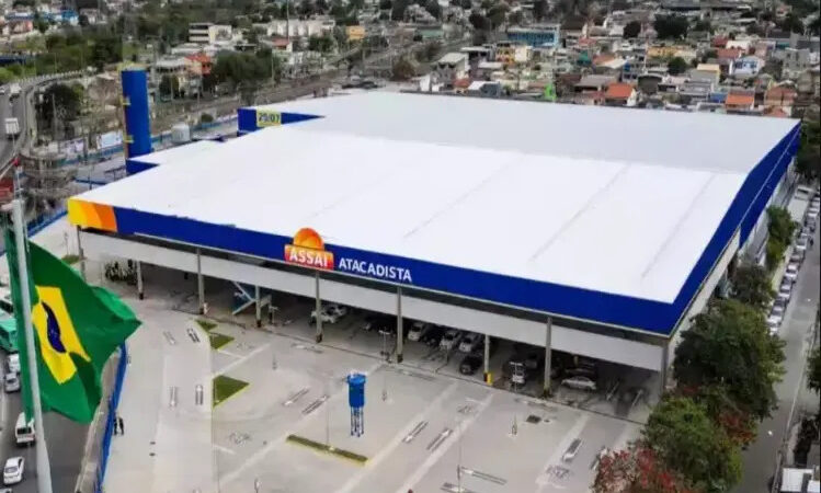 Assaí oferece 210 vagas de emprego com possibilidades para Campos e Macaé