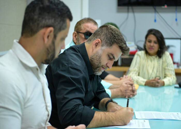 Prefeito de Campos e Caixa assinam contrato para 200 casas do Minha Casa, Minha Vida