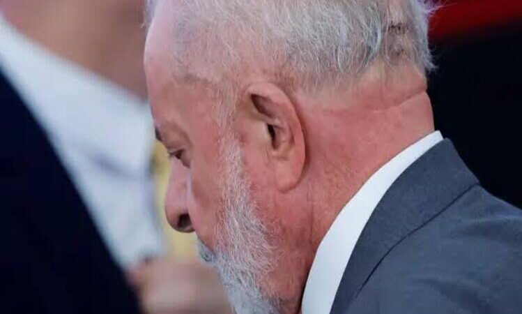 Procedimento “foi um sucesso” e presidente Lula já está conversando