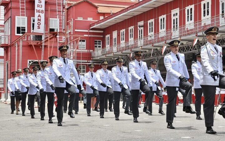 Corpo de Bombeiros abre concurso com 50 vagas para oficiais e salários de até R$ 10 mil