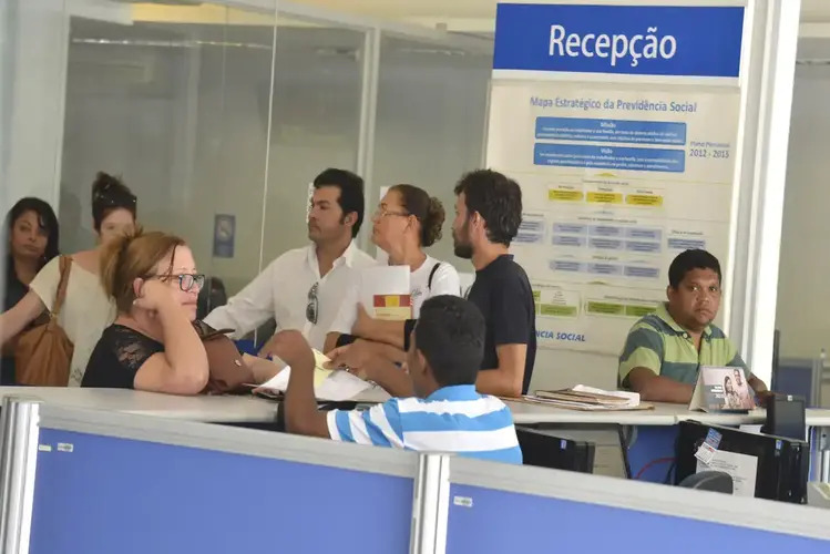 Perícias no INSS com médicos em greve serão automaticamente reagendadas