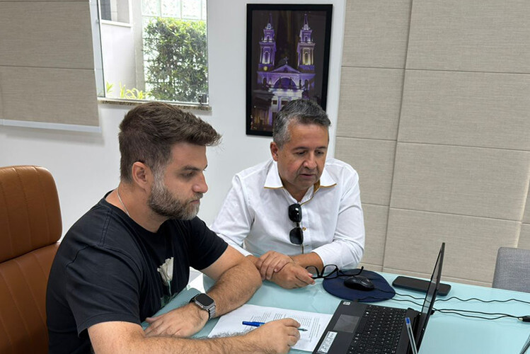 Prefeito de Campos é reeleito para mais dois anos na presidência da Ompetro