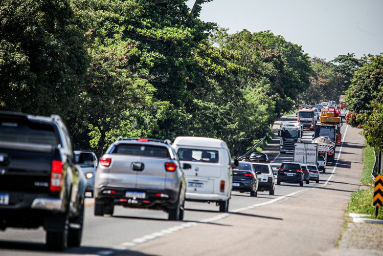 BR-101 deve receber cerca de 720 mil veículos durante o período de Carnaval