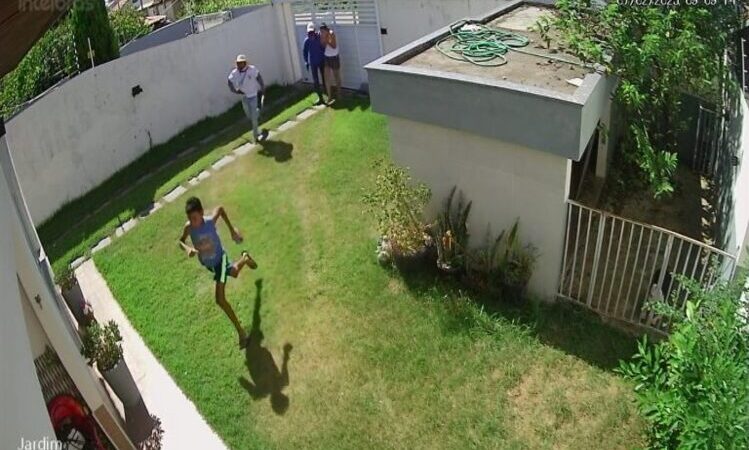 Polícia prende suspeito de roubo a uma casa com uniforme do CCZ, em Campos