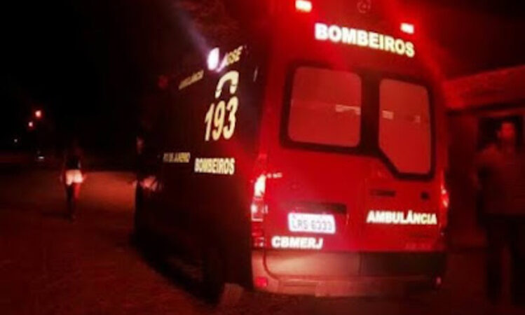 Mãe e filha morrem após carro em que estavam pegar fogo em Cardoso Moreira
