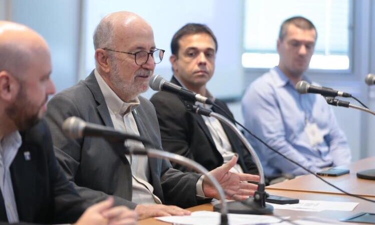 Frente parlamentar pró-ferrovias cobra do Ministério dos Transportes retomada da EF-118