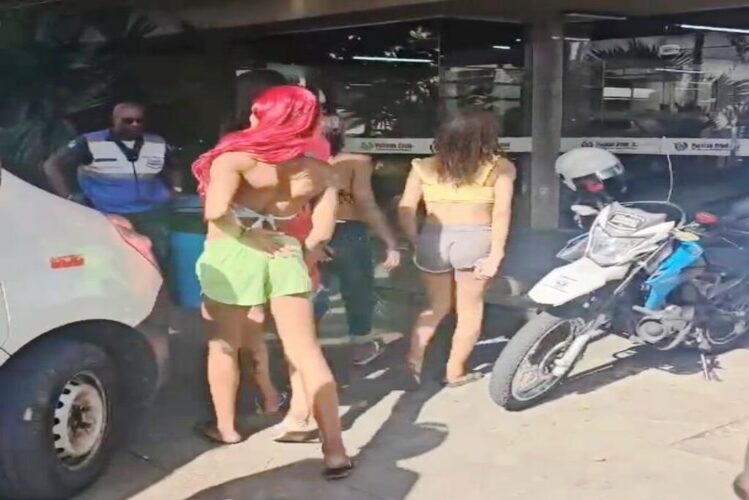 Quatro travestis são presos pelo Segurança Presente em Campos