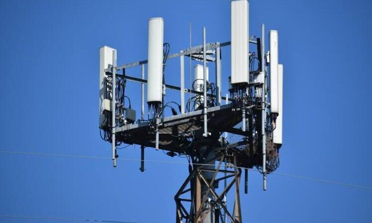 Estado iniciará licitação para locação de bloqueadores de sinal em presídios
