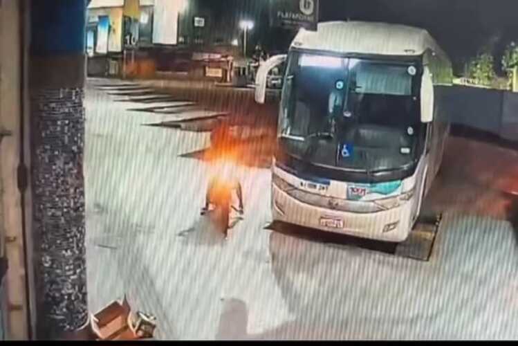 Motorista da 1001 é assaltado na Rodoviária Roberto Silveira, em Campos
