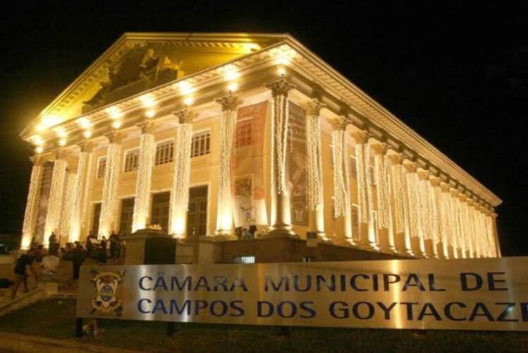 Vereadores aprovam reforma administrativa da Prefeitura de Campos