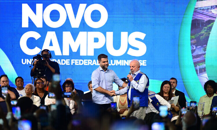 Lula inaugura o novo campus da UFF em Campos