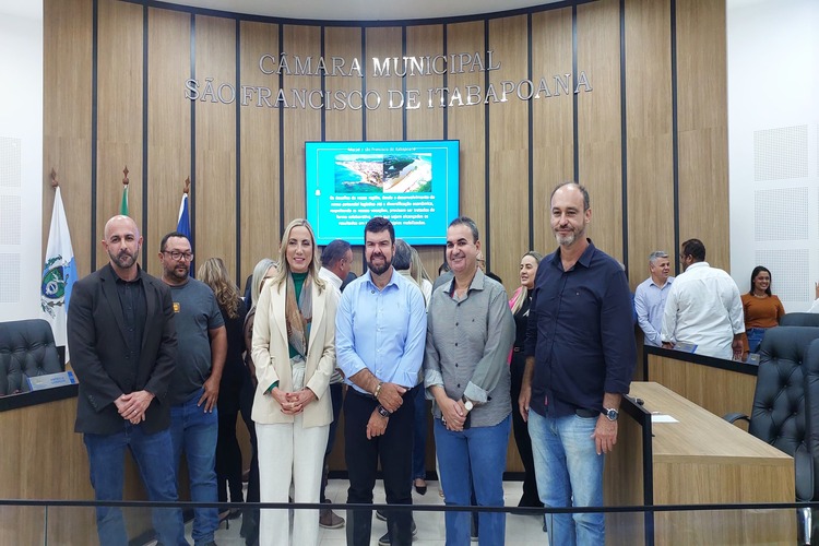 Prefeito de Macaé ministra palestra sobre desenvolvimento regional em SFI