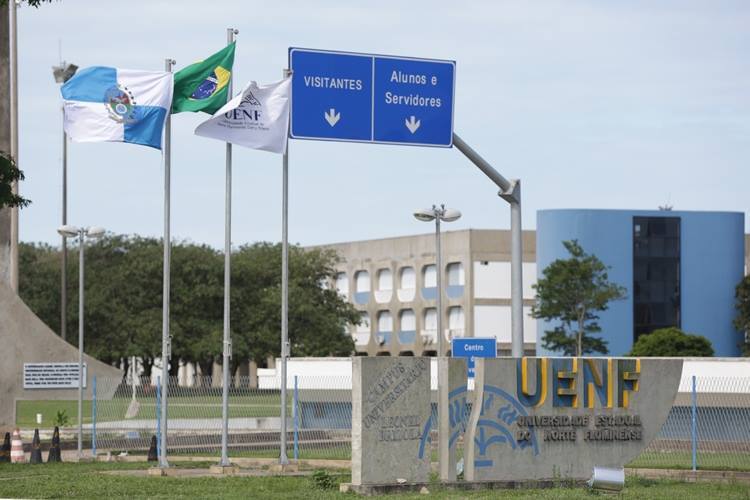 UENF com inscrições abertas para concurso público