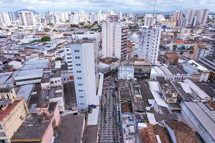 Prefeitura fiscaliza imóveis para atualizar cadastro e regularização tributária, em Campos