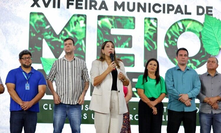 Carla Caputi abre XVII Feira Municipal de Meio Ambiente, em SJB