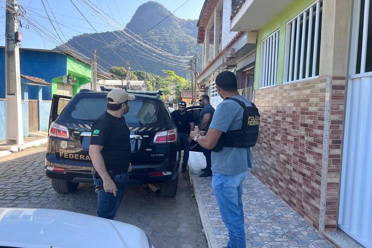 PF deflagra Operação Vulturino III, em Macaé