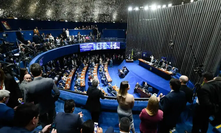 Senado reduz prazo de inelegibilidade previsto na Lei da Ficha Limpa