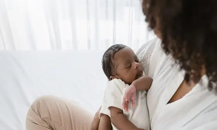 Governo sanciona ampliação da licença-maternidade