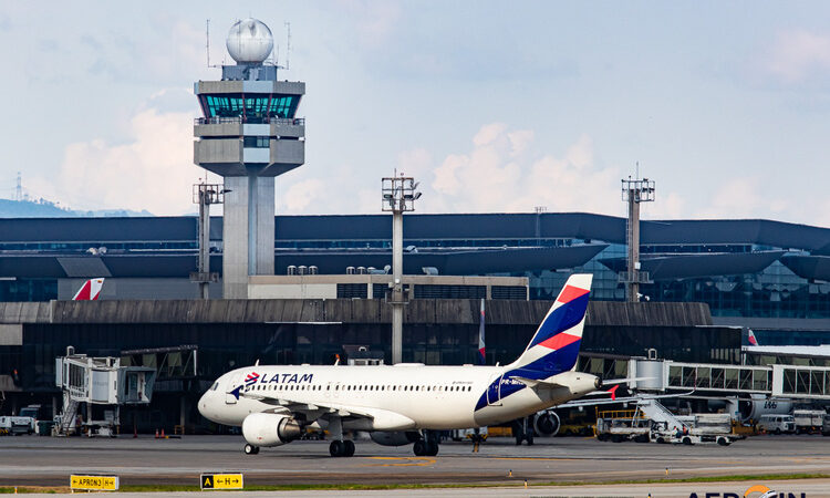 Aprovada greve dos trabalhadores de controle de tráfego aéreo da NAV Brasil