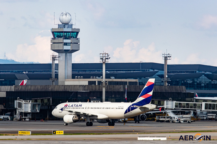 Aprovada greve dos trabalhadores de controle de tráfego aéreo da NAV Brasil