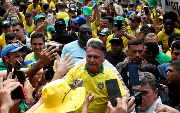 STF inicia julgamento de Bolsonaro e mais sete aliados por suposta tentativa de golpe