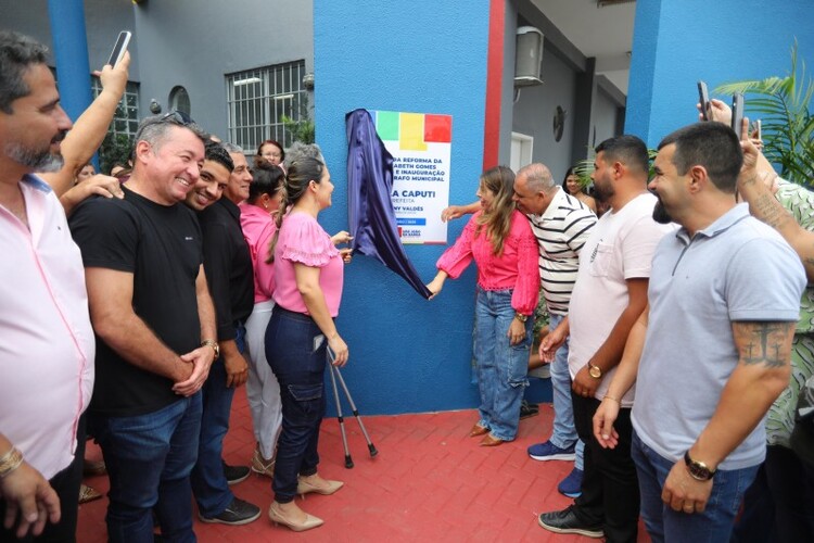 Sala Rosa com mamógrafo é inaugurada pela prefeita Caputi em SJB