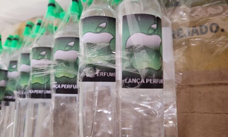 PF e PRF prendem homem com mais de 1.300 frascos de lança-perfume em Rio Bonito