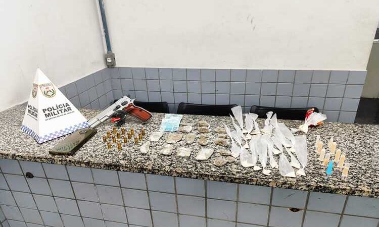 Chefe do tráfico preso escondido debaixo da cama no interior de Campos