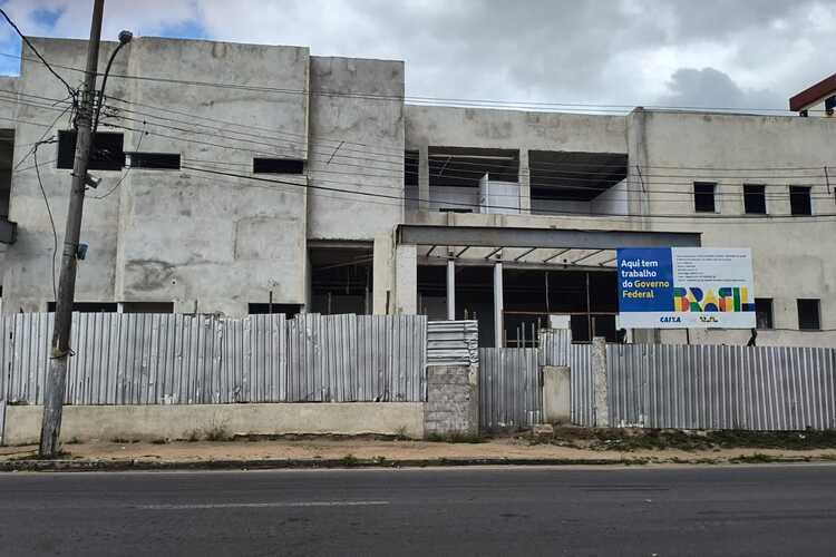 Entrega do novo Hemocentro Regional em Campos tem atraso de quase dois anos