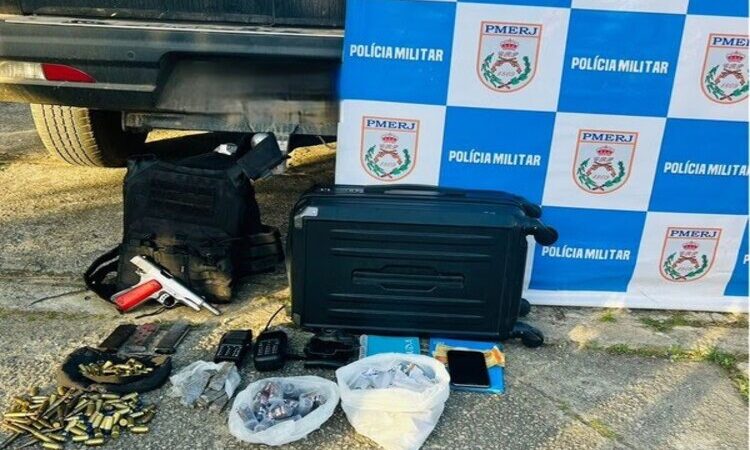 PM prende suspeito de comandar tráfico de drogas na Região dos Lagos