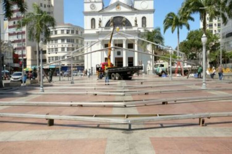 CDL Campos promete restaurar piso da Praça São Salvador após Fepe