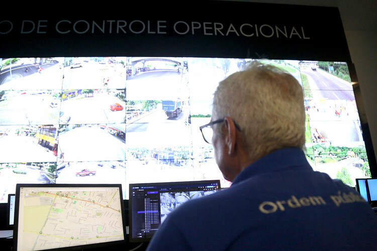 Câmeras do CCO identificam e auxiliam na prisão de suspeito com mandado de prisão em Campos