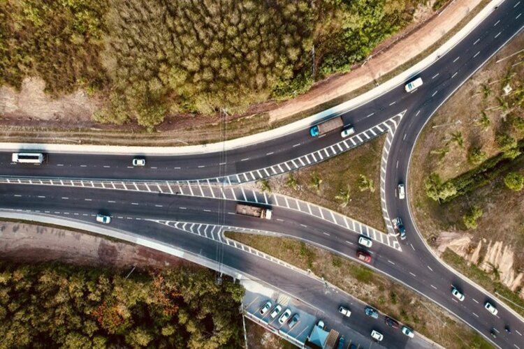 Feriado: mais de 450 mil veículos são esperados na BR-101 no fim de semana prolongado