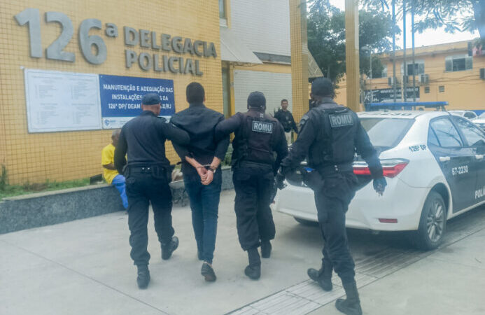 Preso em Cabo Frio suspeito de aplicar golpe “Boa noite, Cinderela” em turistas no Rio