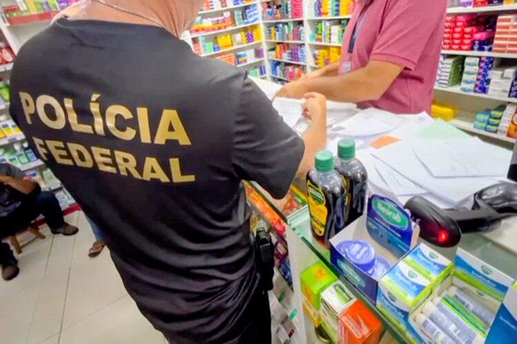 PF deflagra em Rio das Ostras Operação Tarja Preta contra tráfico internacional de remédios