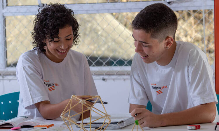 Prazo final de inscrições gratuitas no Ensino Médio e Técnico na Escola Firjan Sesi Itaperuna