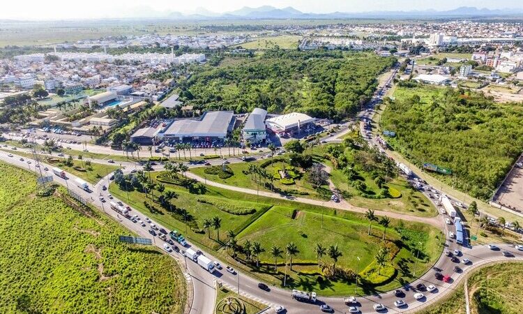 Mais de 1 milhão de veículos devem trafegar pela BR-101 nas festas de fim de ano