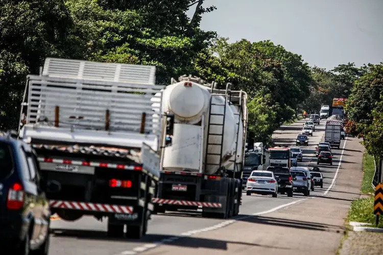Mesmo com aumento no fluxo de veículos, número de mortes na BR-101 diminuiu 43%