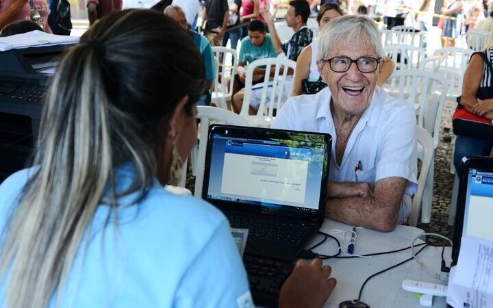 Detran RJ abre os postos sábado para emissão da nova Carteira de Identidade Nacional