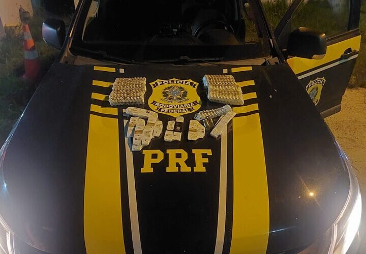 PRF apreende 250 frascos de remédios para emagrecer e prende duas pessoas, em Itaperuna