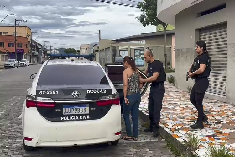 Polícia Civil desarticula rota interestadual de fuzis e drogas em Campos, Rio e São Gonçalo