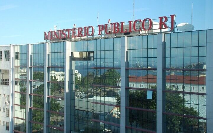 MP cumpre mandados contra investigados por fraudes na contratação de material esportivo em Búzios