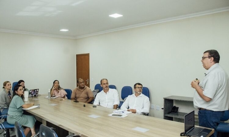 Prefeitura de SFI e Sebrae debatem estratégias para aumentar arrecadação municipal