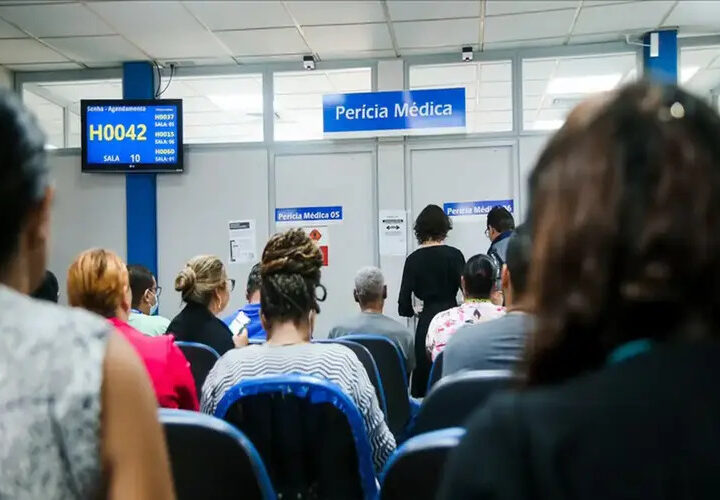 INSS faz mutirão de perícias médicas para reduzir tempo de espera